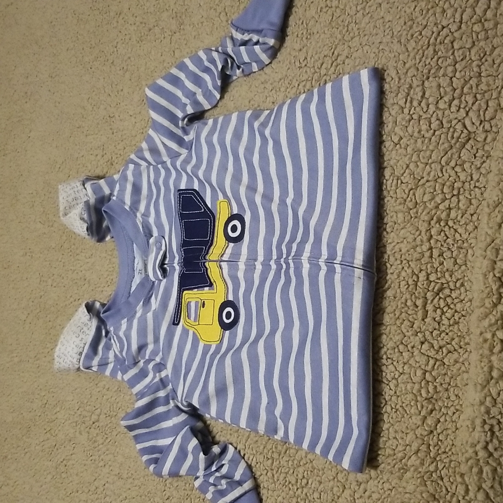 Carter's Footed pjs